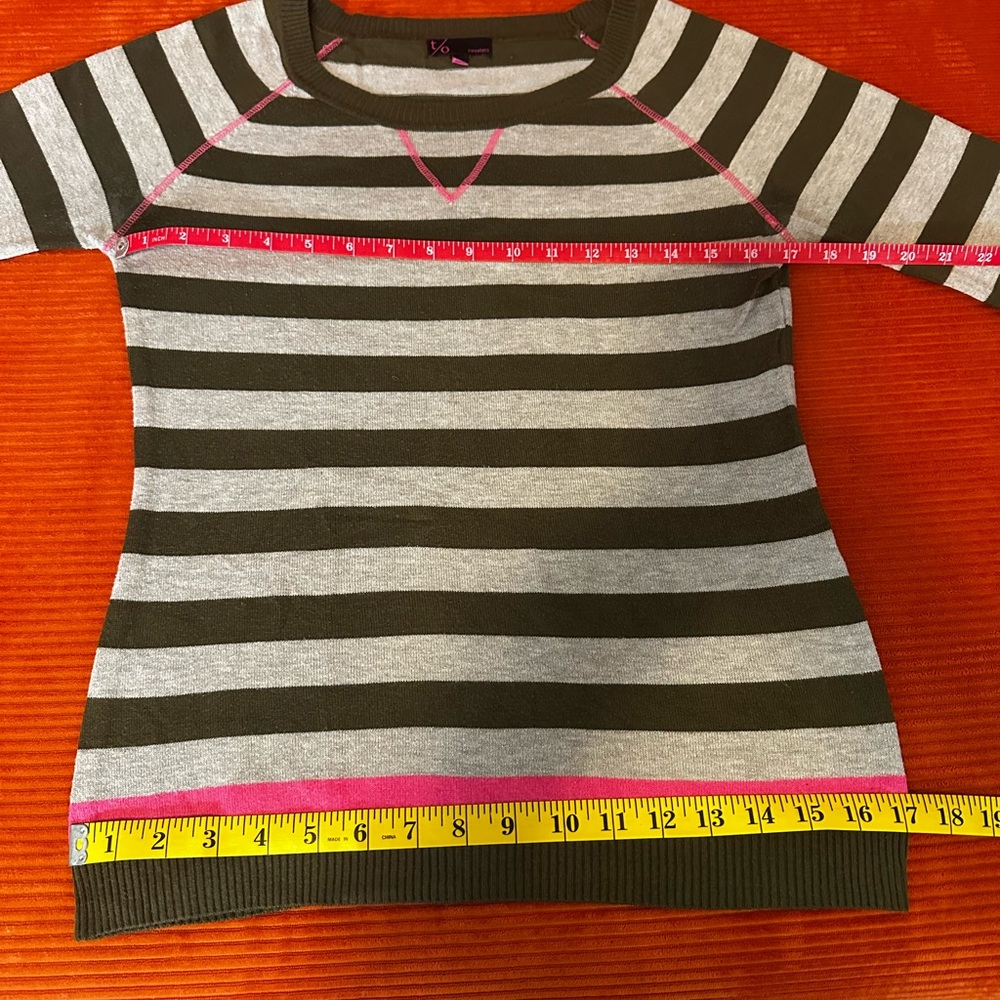 Classic Striped Crewneck Sweater with a POP of PINK - L - Picture 3 of 5